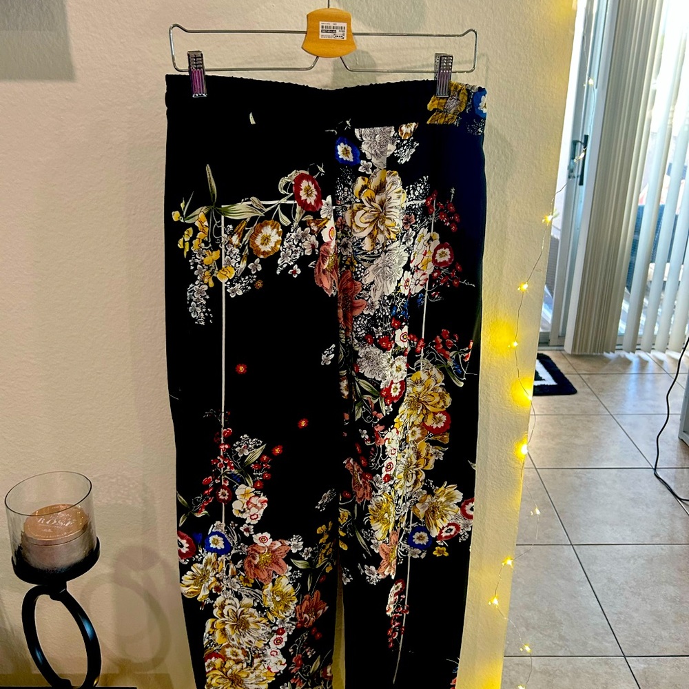 Floral Print Black Pants